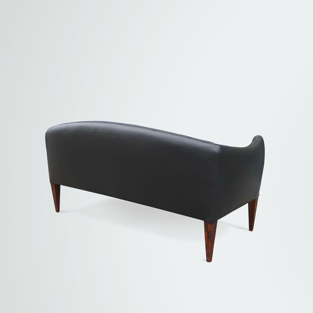 Illum Wikkelsø V12 Sofa photo vintage