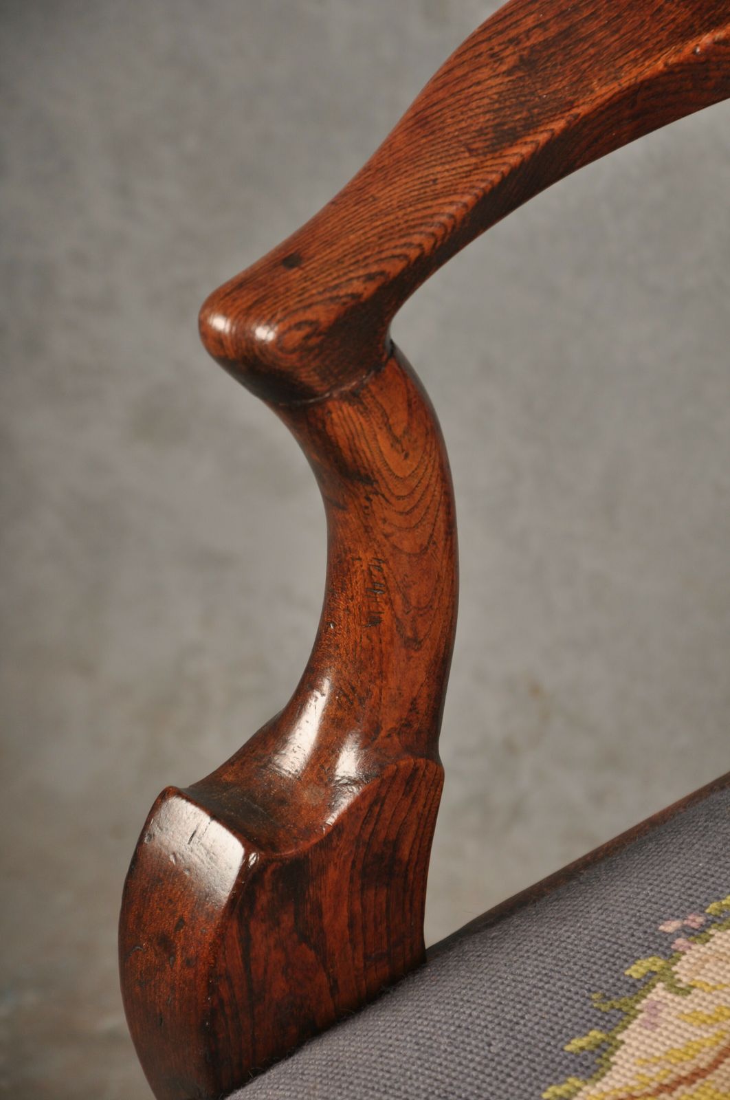 18th Century Elm Country Armchair photo 1800.0
