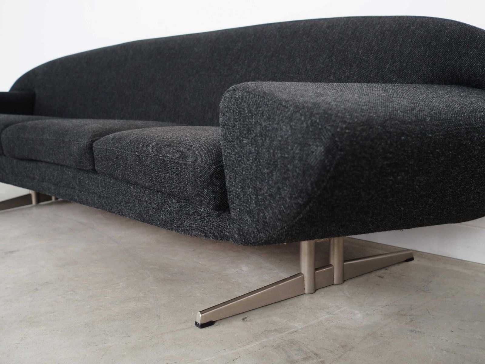 photo furniture Capri Sofa, Danish Design, 1960s, Designer: Johannes Andersen