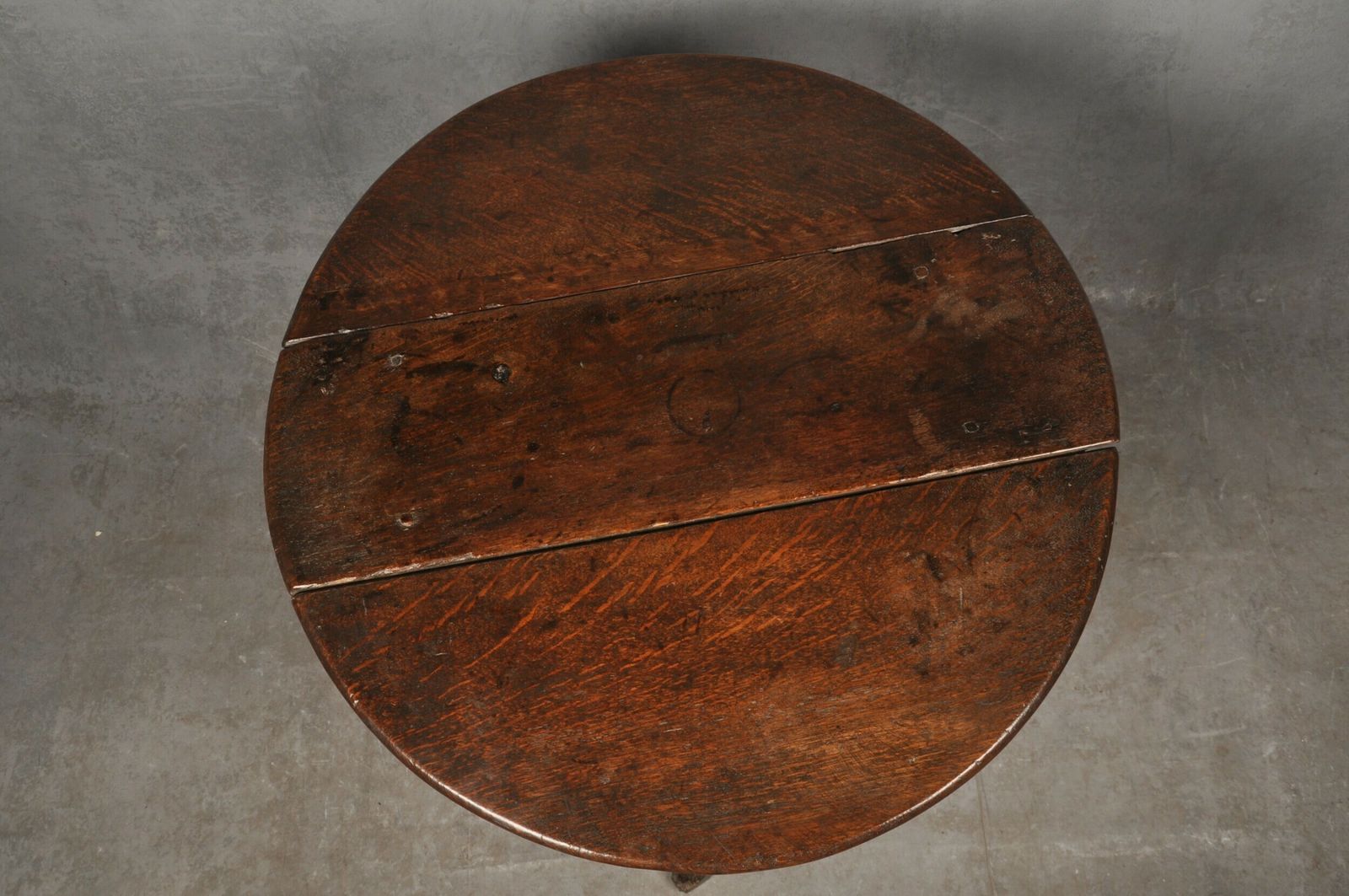 Small Queen Anne Oak Gateleg Table photo for sale