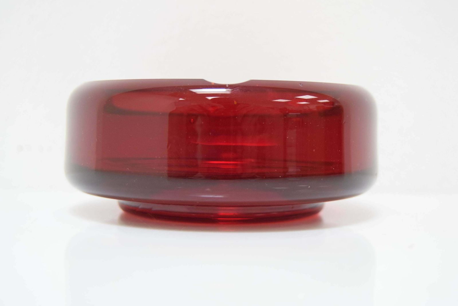 Midcentury Glass Ashtray By Glasswork Novy Bor, 1960s photo vinterior