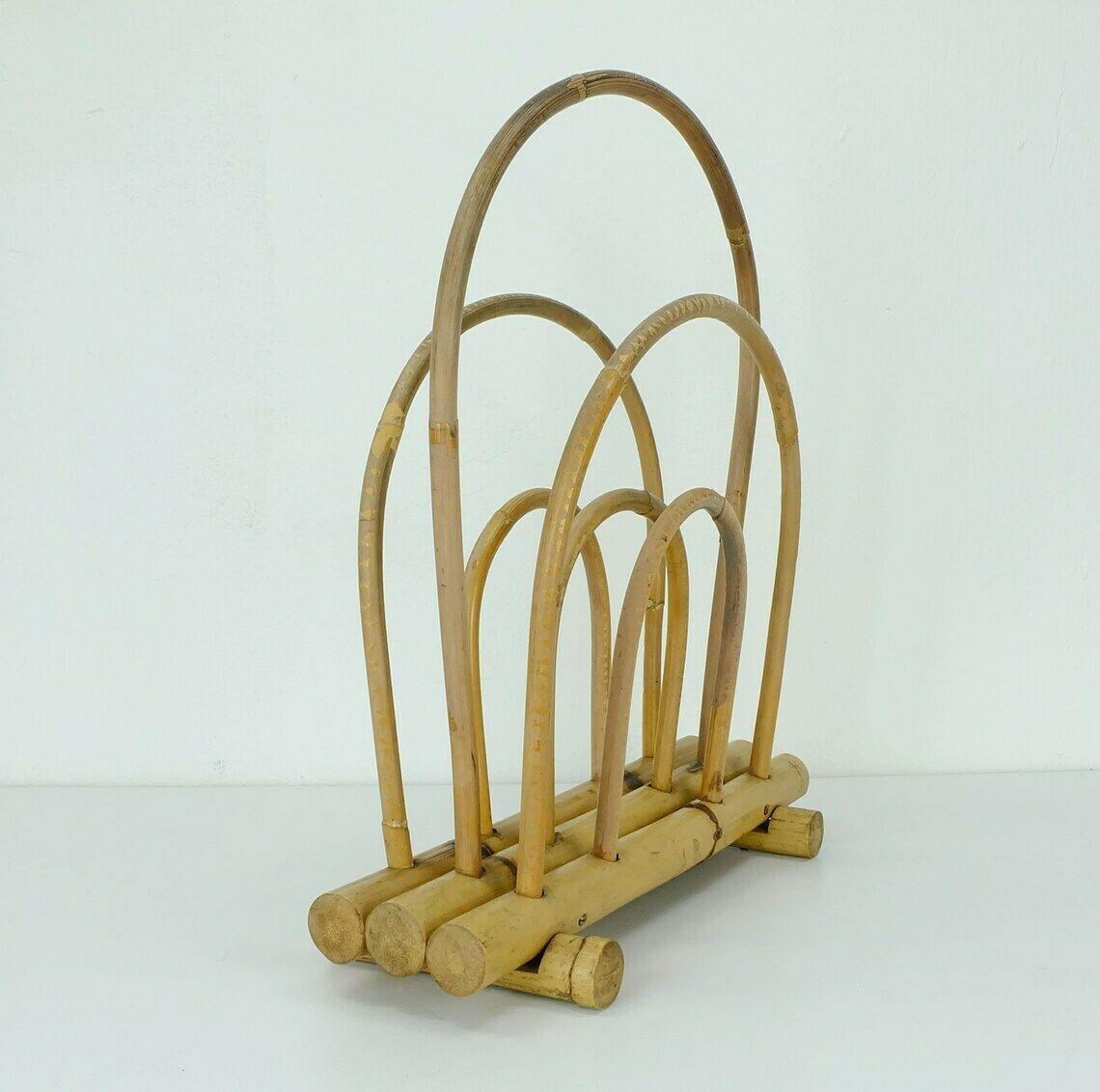 Vintage 1950s 60s Mid Century Magazine Rack Bamboo Hawaii Tiki Style photo furniture