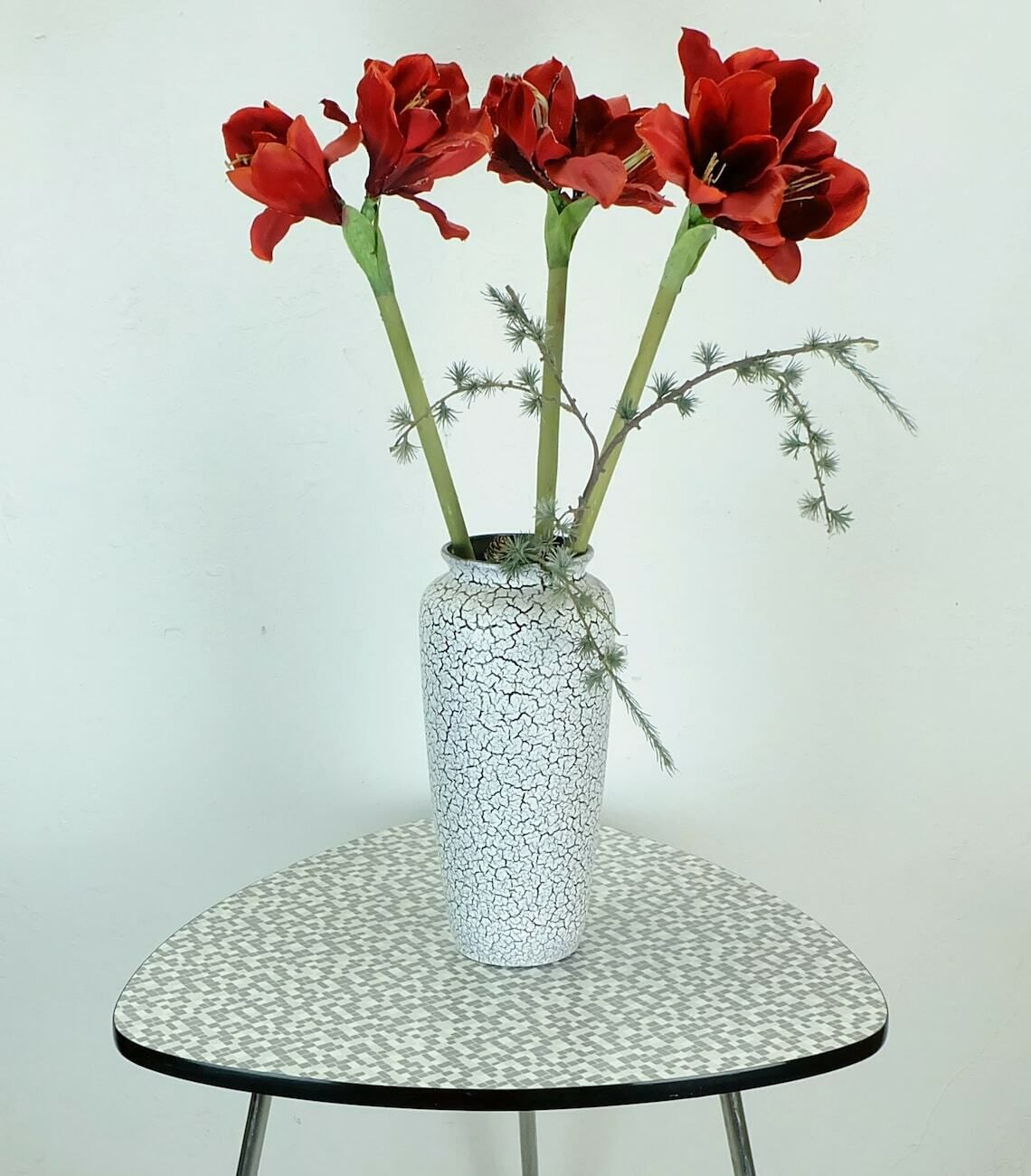 1950s Three Legged Coffee Table With Formica Top And Slanted Chrome Legs photo buy