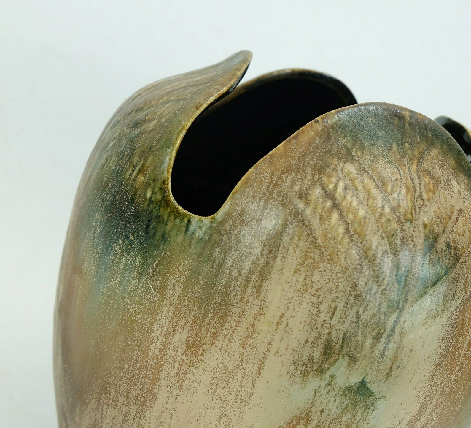 Duemler & Breiden Mid Century Ceramic Vase Model 052/22 Organic Shape photo furniture