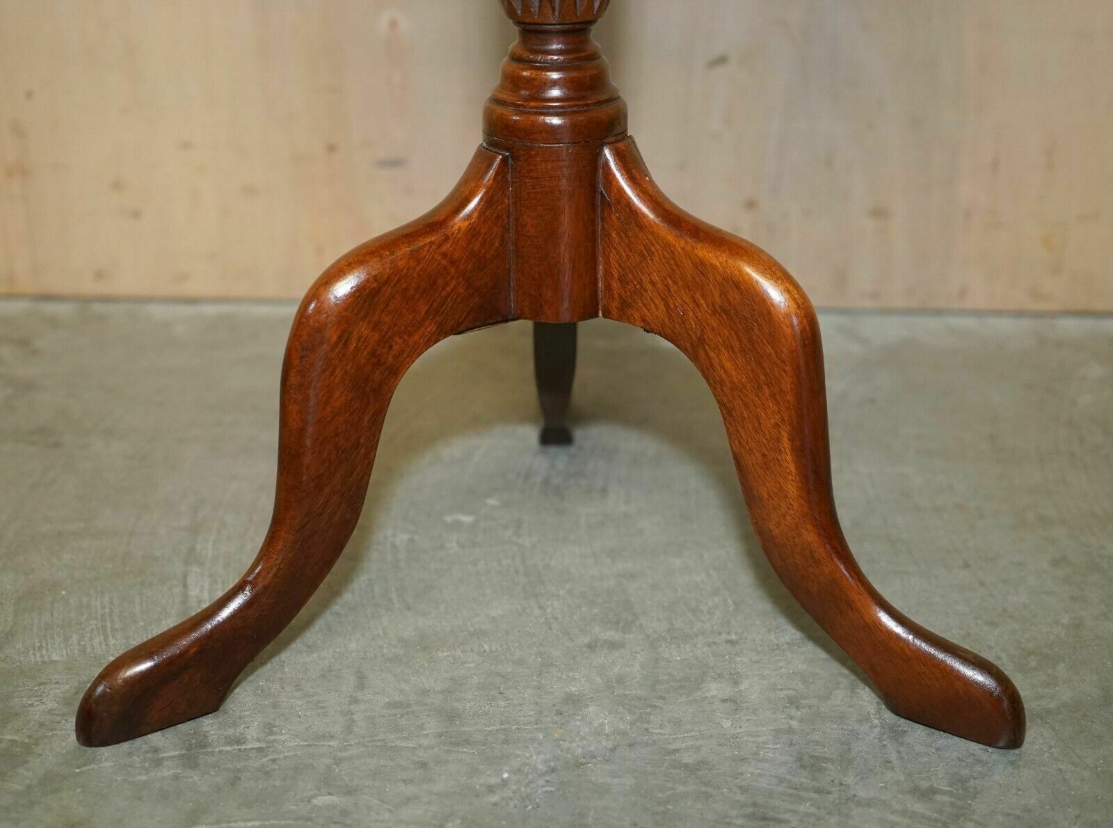Vintage 1930's Mahogany Heritage Green Leather Tripod Side End Lamp Wine Table photo buy