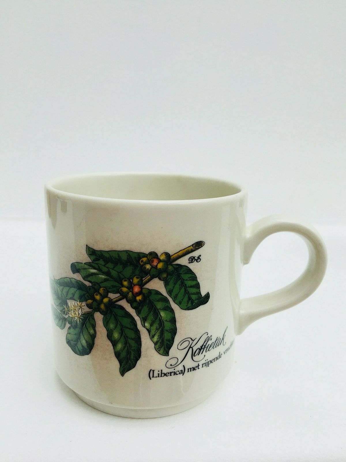 Coffee Mugs Villeroy And Boch, Luxembourg, Vintage Koffietak, Liberica , Breakfast Mug, Liberica With Ripening Fruits Cups Coffee Dutch photo 107.0
