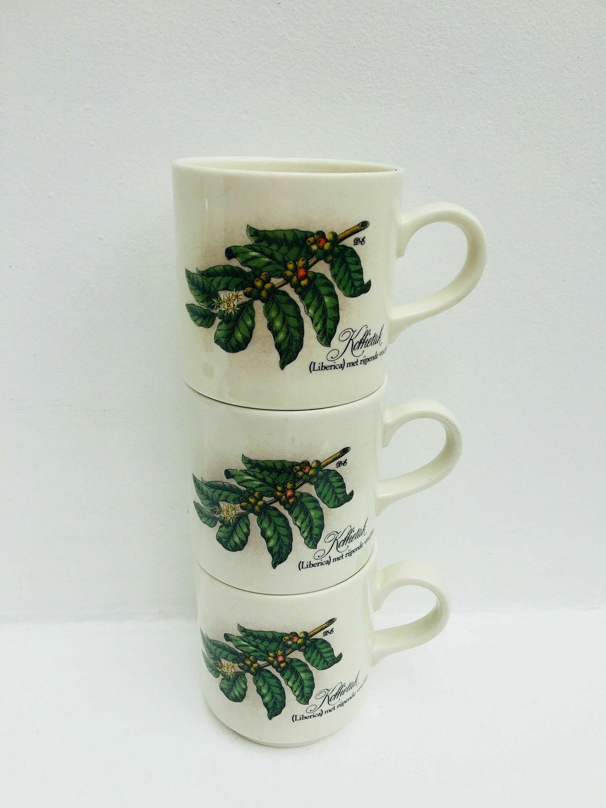 Coffee Mugs Villeroy And Boch, Luxembourg, Vintage Koffietak, Liberica , Breakfast Mug, Liberica With Ripening Fruits Cups Coffee Dutch photo buy