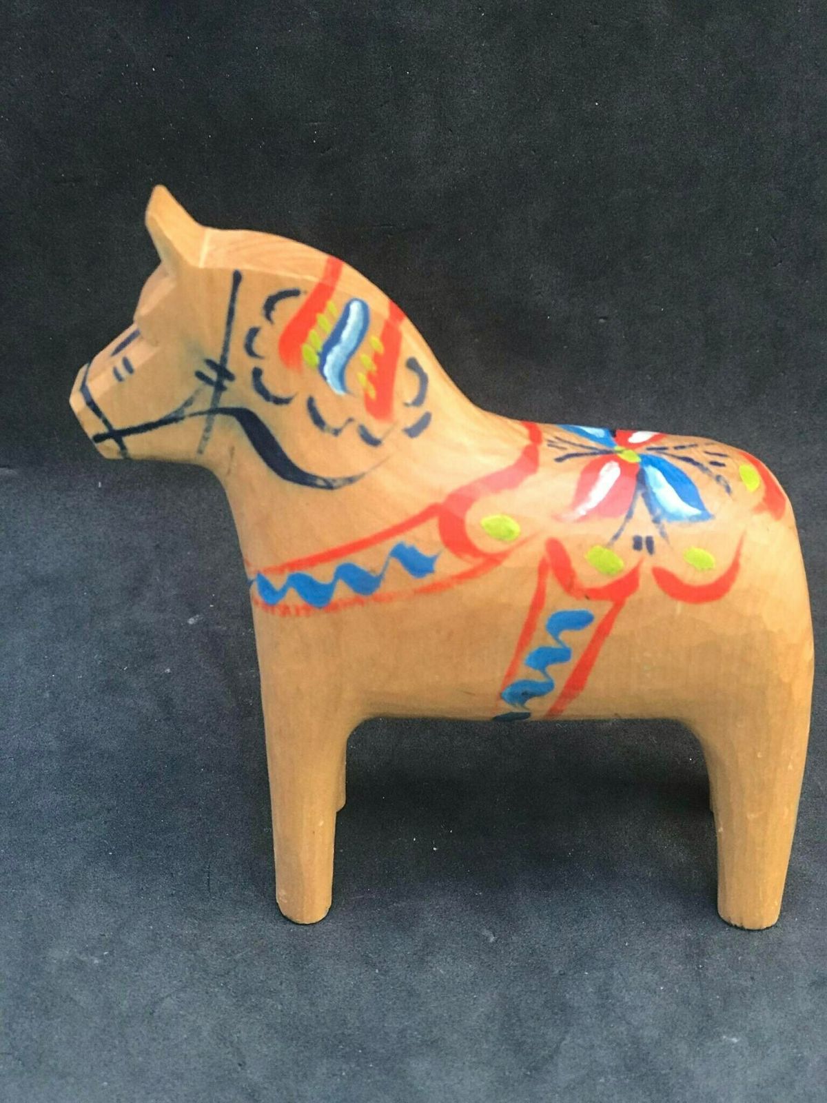 photo furniture Dala Horse Figurine Beige Horse Swedish By Nils Olsson 3.8"/9,7 Cm Scandinavian Modern Hand Painted Scandinavian Design Red Wood