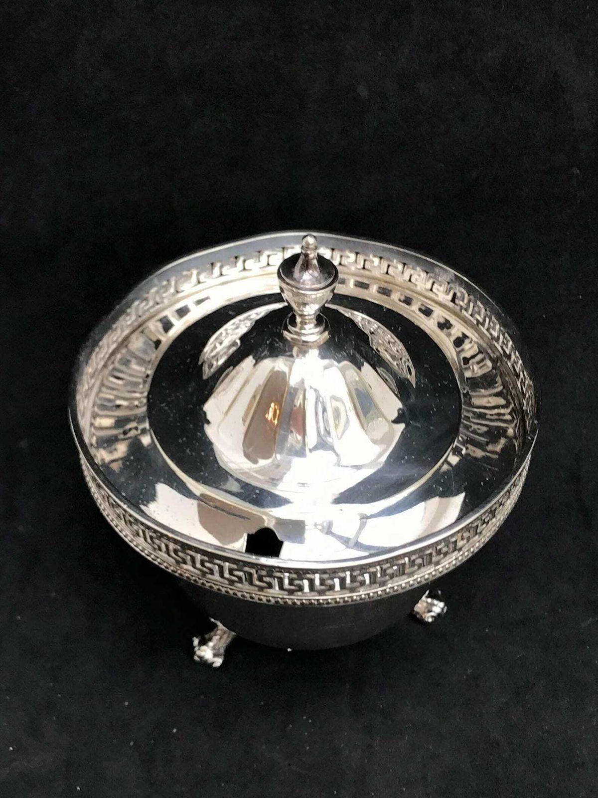 photo for sale Antiek Victoriaans Zilveren Metalen Suikerpot Of Jampot – Padley, Parkin & Staniforth Sheffield, Ca. 1860 – Victoriaans Cadeau / Huwelijkscadeau