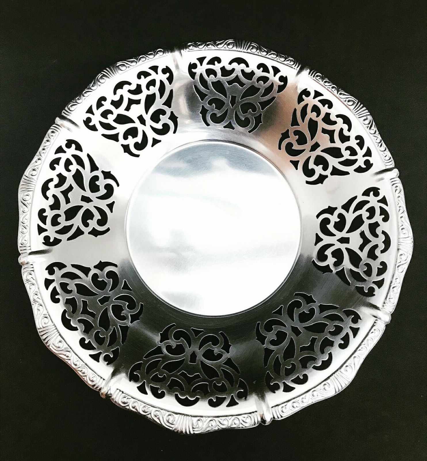 Alessi Alfra Fruit Bowl Centerpiece Bread Serving Vintage Stainless Steel, Black Plastic Ball Feet Mid Century 1960s Christmas Gift For Mum