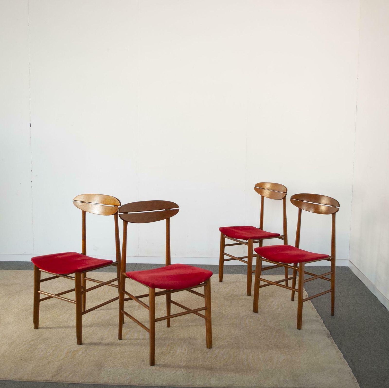 photo furniture Set Of Four Chairs Italian Production
