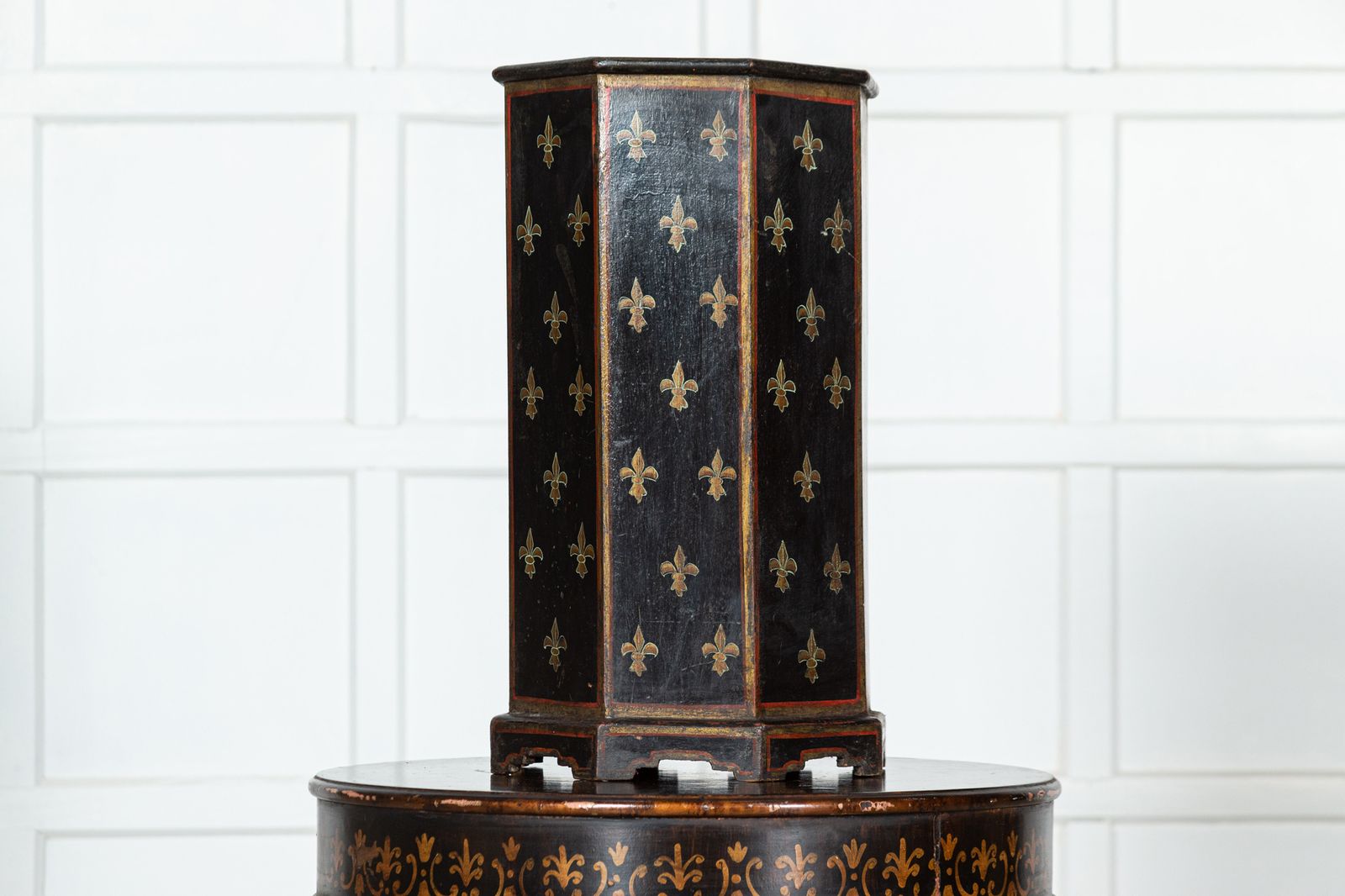 Home Decor French Napoleon III Fleur De Lis Painted Umbrella Stand photo