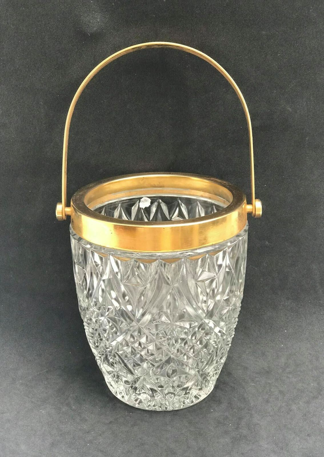 photo furniture Ijsemmer Zwaar Geslepen Kristal Frans Met Gouden Metalen Handvatten Mid Century Barware Mixology Tools Bar Cart Hollywood Regency Man Cave Cadeau
