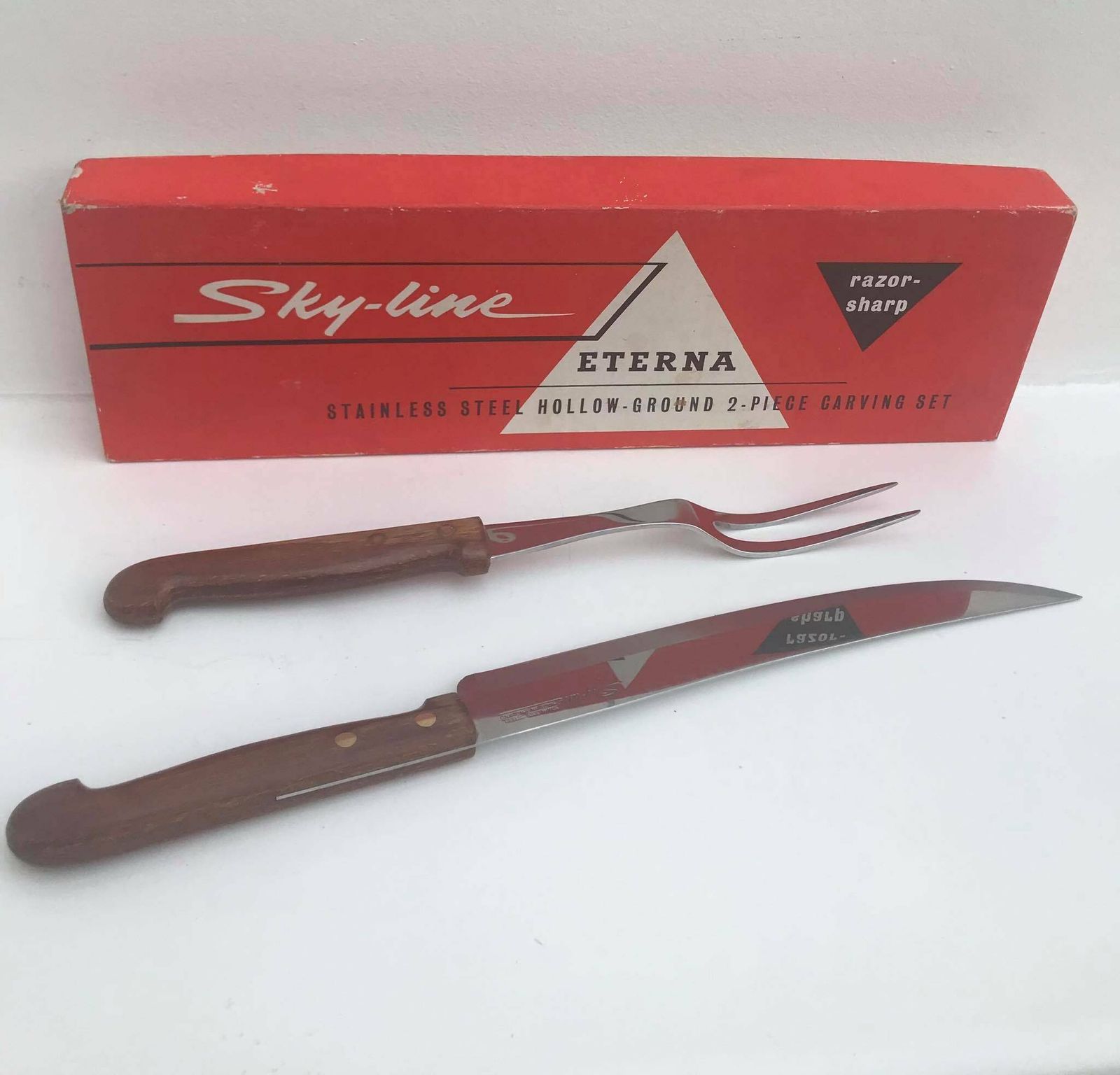 Carving Knife In Its Box Harpening Steel Knife Carving Set, Collectible Flatware Retro Cutlery Barbecue Tools Garden Dinner Sharp Sky Line photo furniture