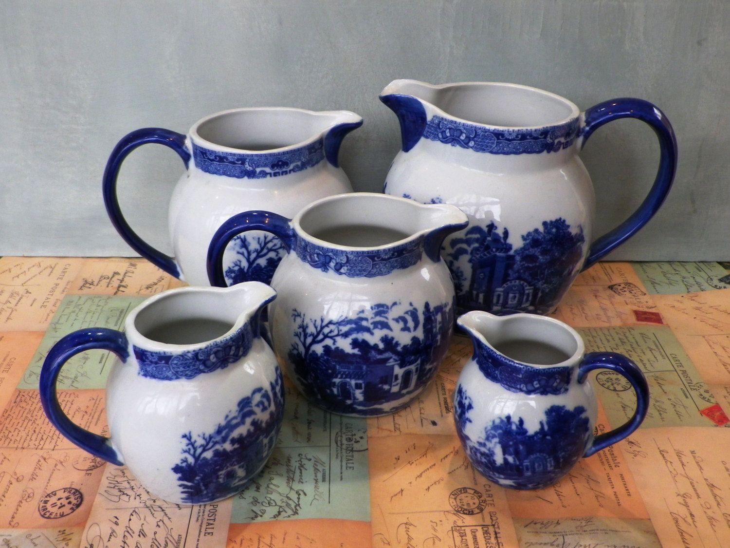 A Set Of Five Graduated Vintage Jugs Floware Blue And White Vintage Jugs Pitchers photo furniture