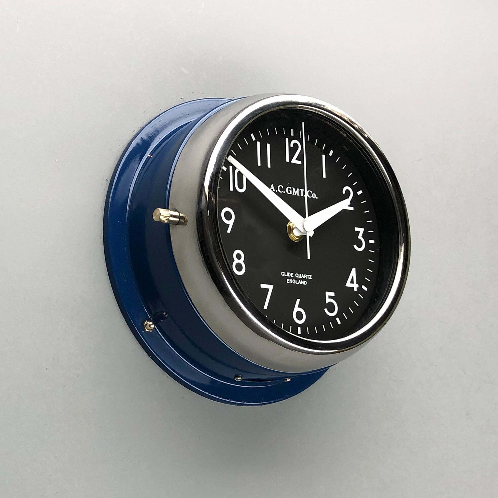 1970s British Classic Blue & Chrome Ac.Gmt.Co. Industrial Wall Clock Black Dial photo vinterior