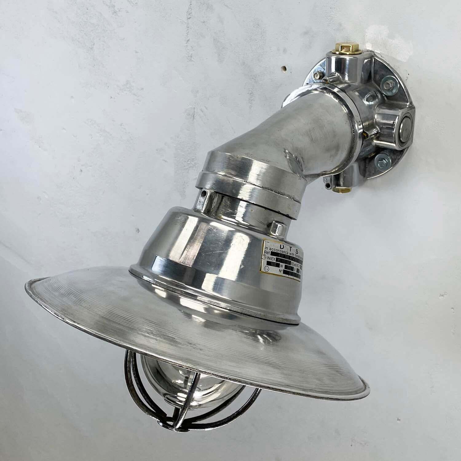1980''S Italian Cast Aluminium Flameproof Cantilever Wall Sconce With Cage & Shade photo vinterior