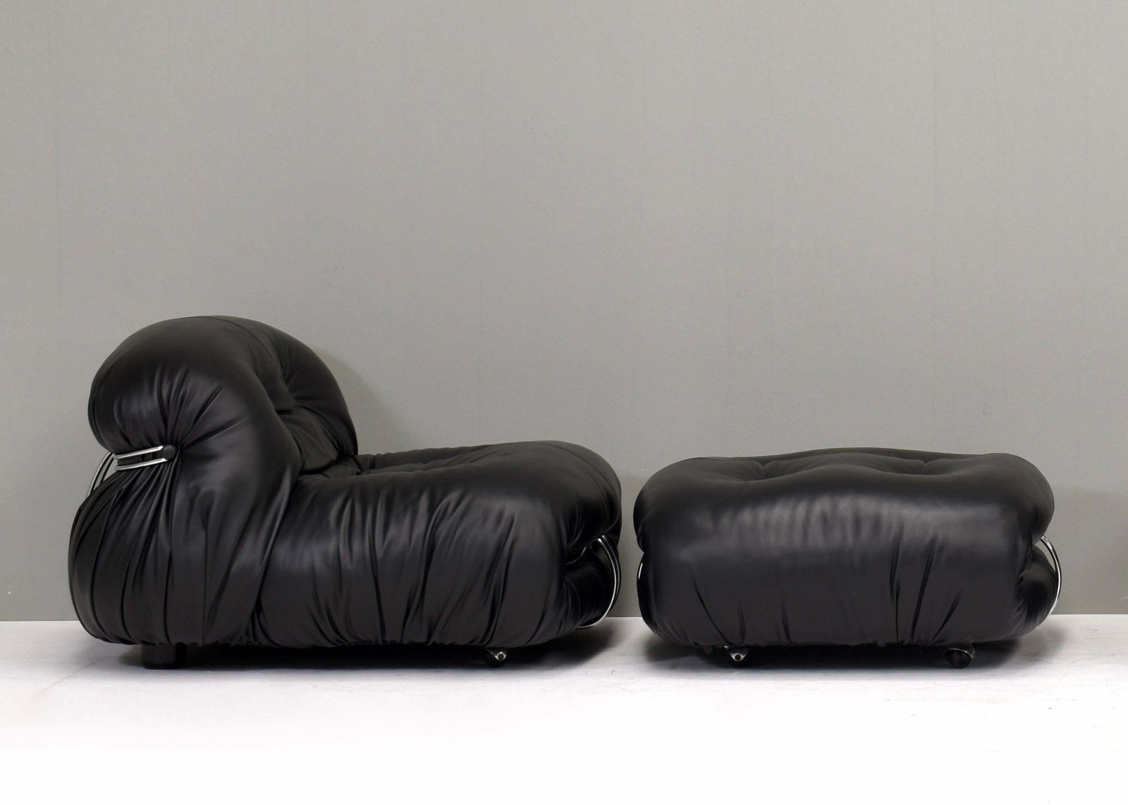 Soriana Chair And Ottoman By Tobia Scarpa For Cassina Black Leather, Italy, 1969 photo 12941.0