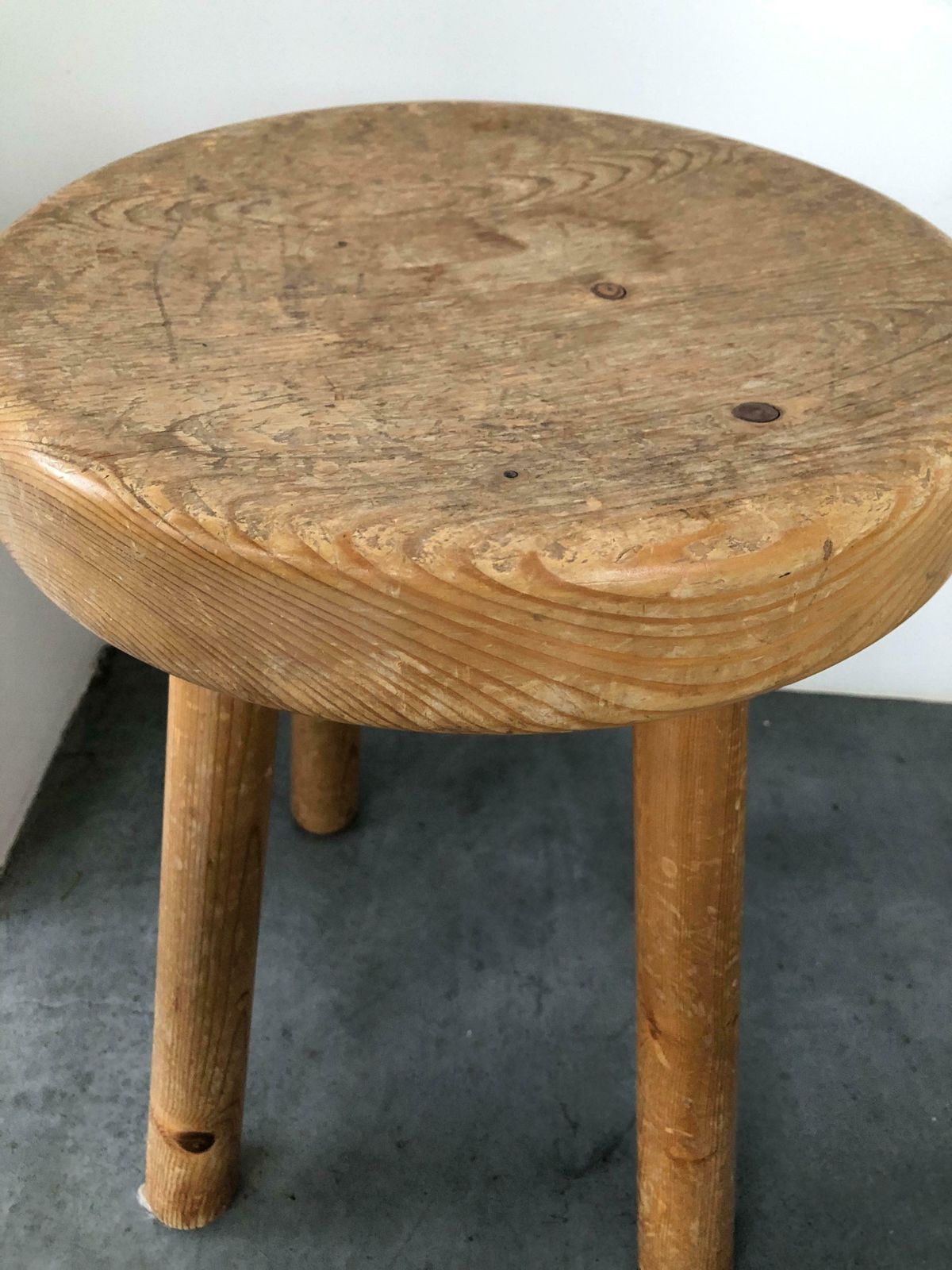 photo vintage Very Rare Set Of Charlotte Perriand 4 Legs Configuration Stools