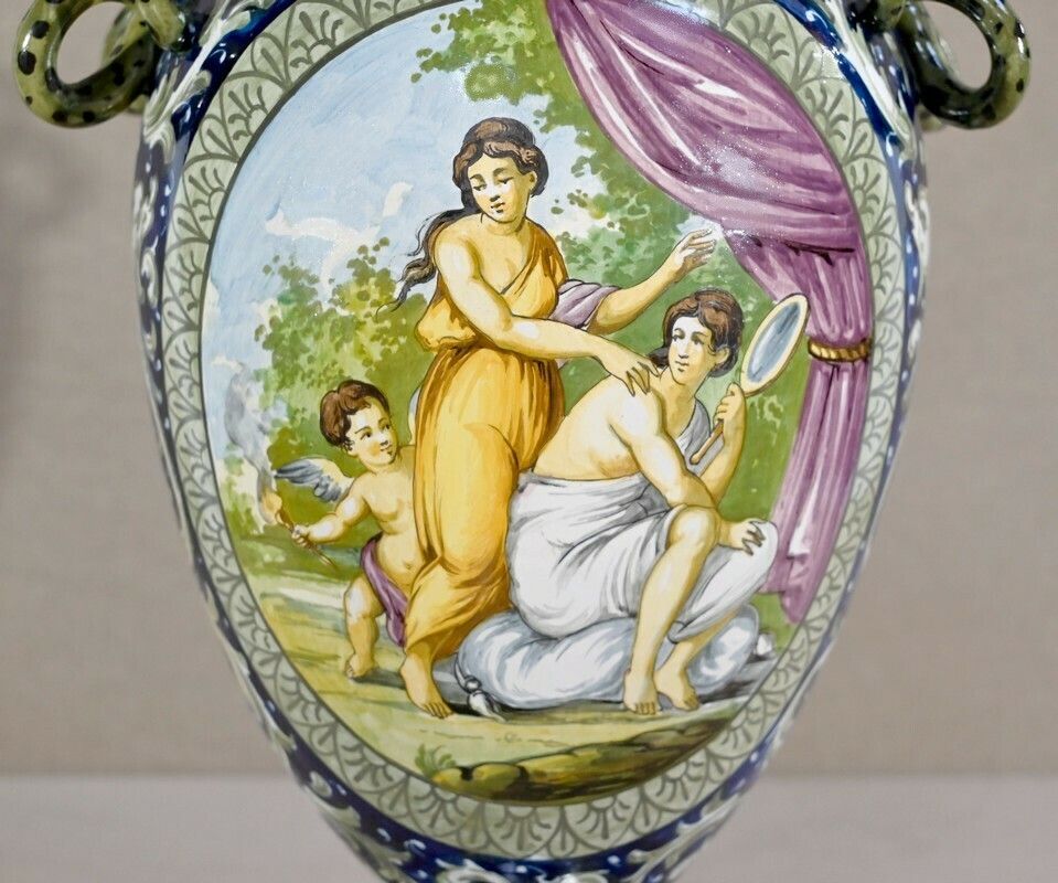 photo furniture Important Earthenware Vase, Renaissance Style   2nd Part Of The 19th Century
