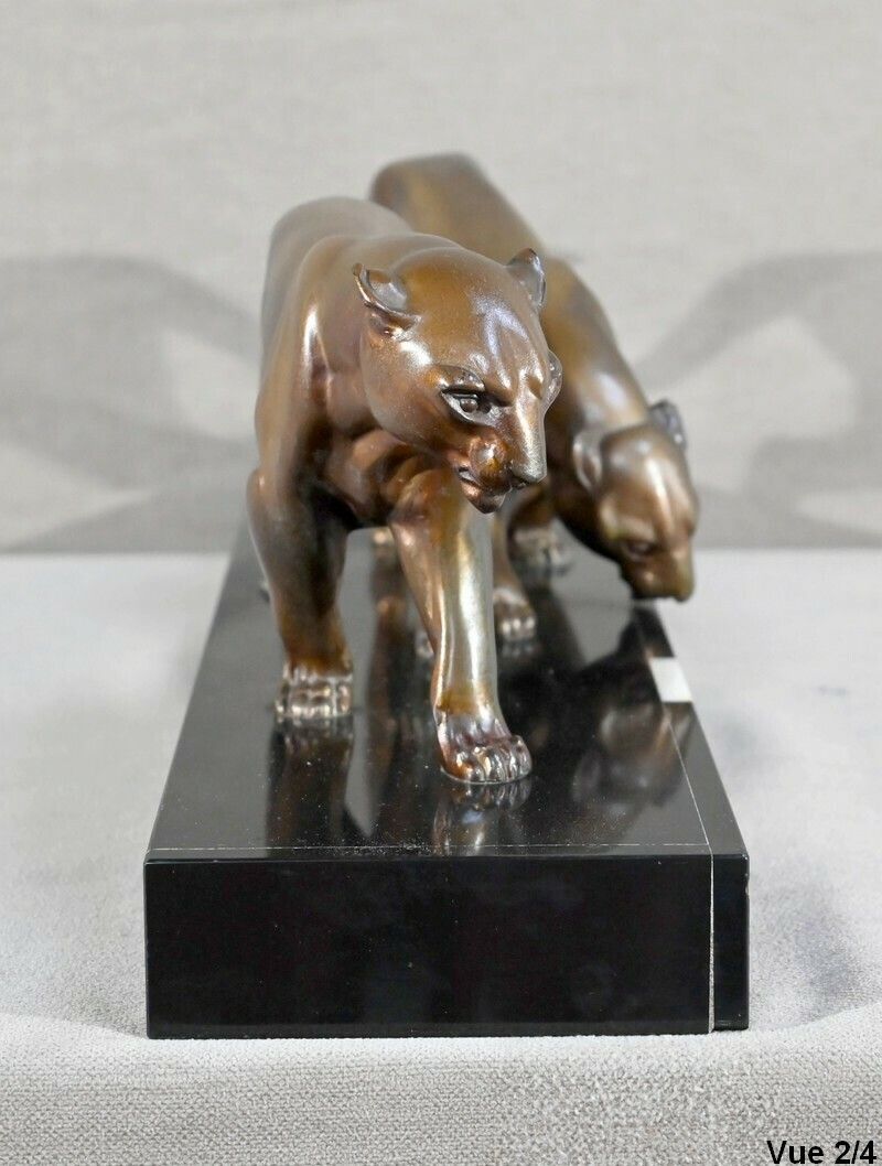 1457.45 Group Of Lionesses In Spelter, Art Deco – 1940 photo