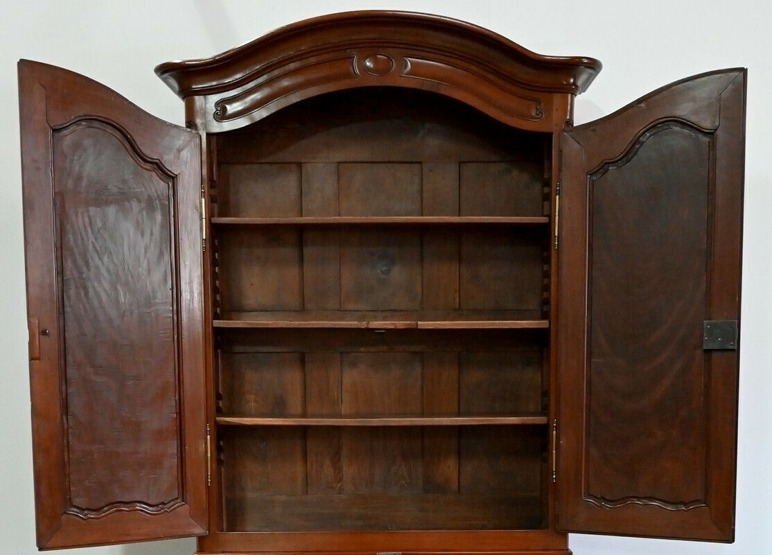 20678.28 Exceptional Scriban Chest Of Drawers From Port Nantais In Mahogany – 1750 photo