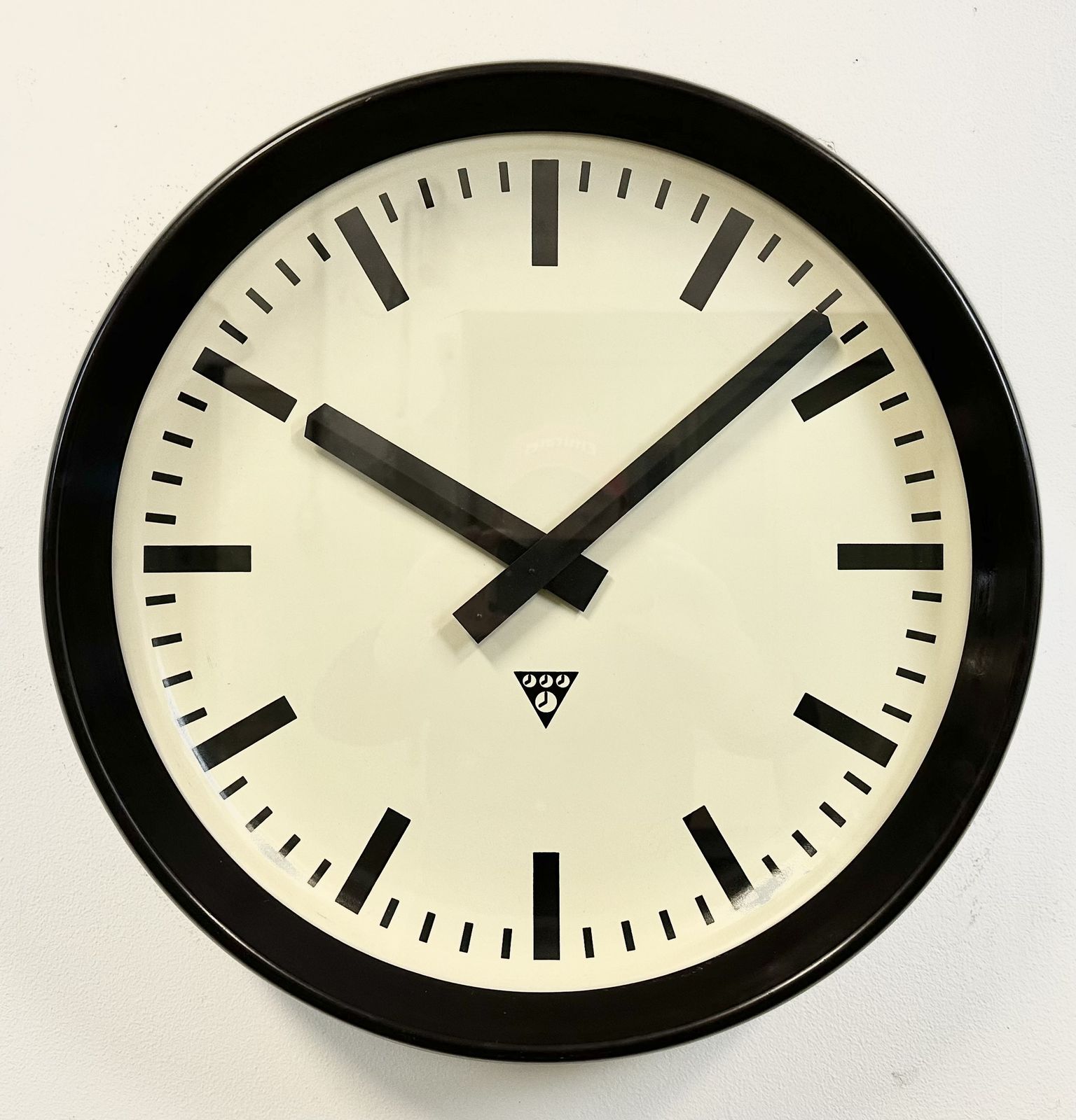 Large Industrial Bakelite Factory Wall Clock From Pragotron, 1960s photo vintage