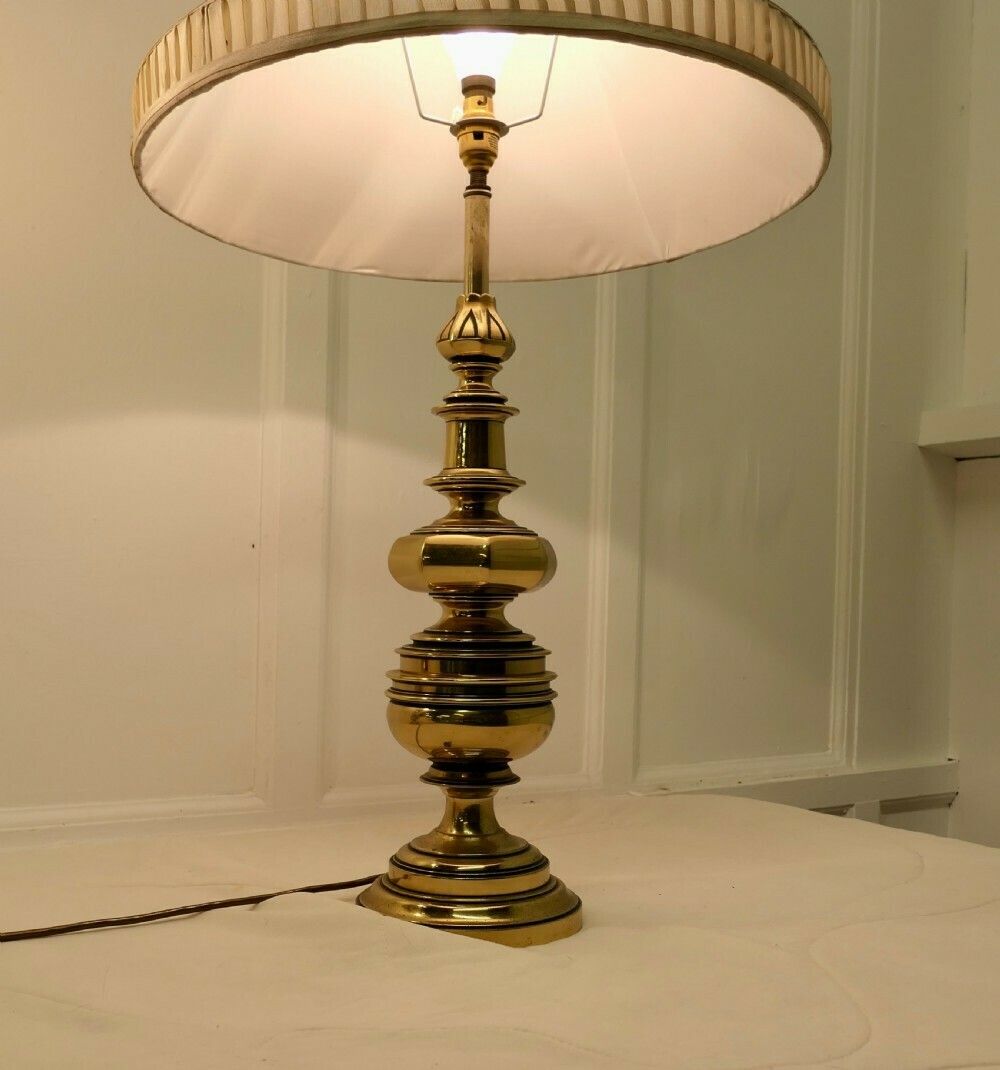 A Pair Of Superb Quality Large Bulbous Brass Table Lamps photo for sale