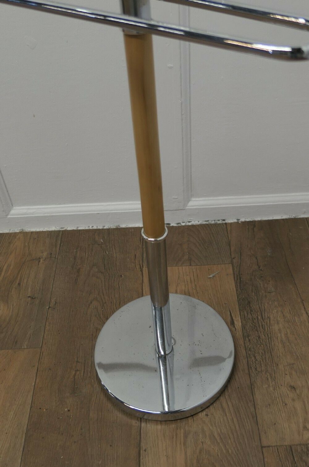 Mid Century Gentleman’s Floor Standing Valet Suit Hanger photo Furniture