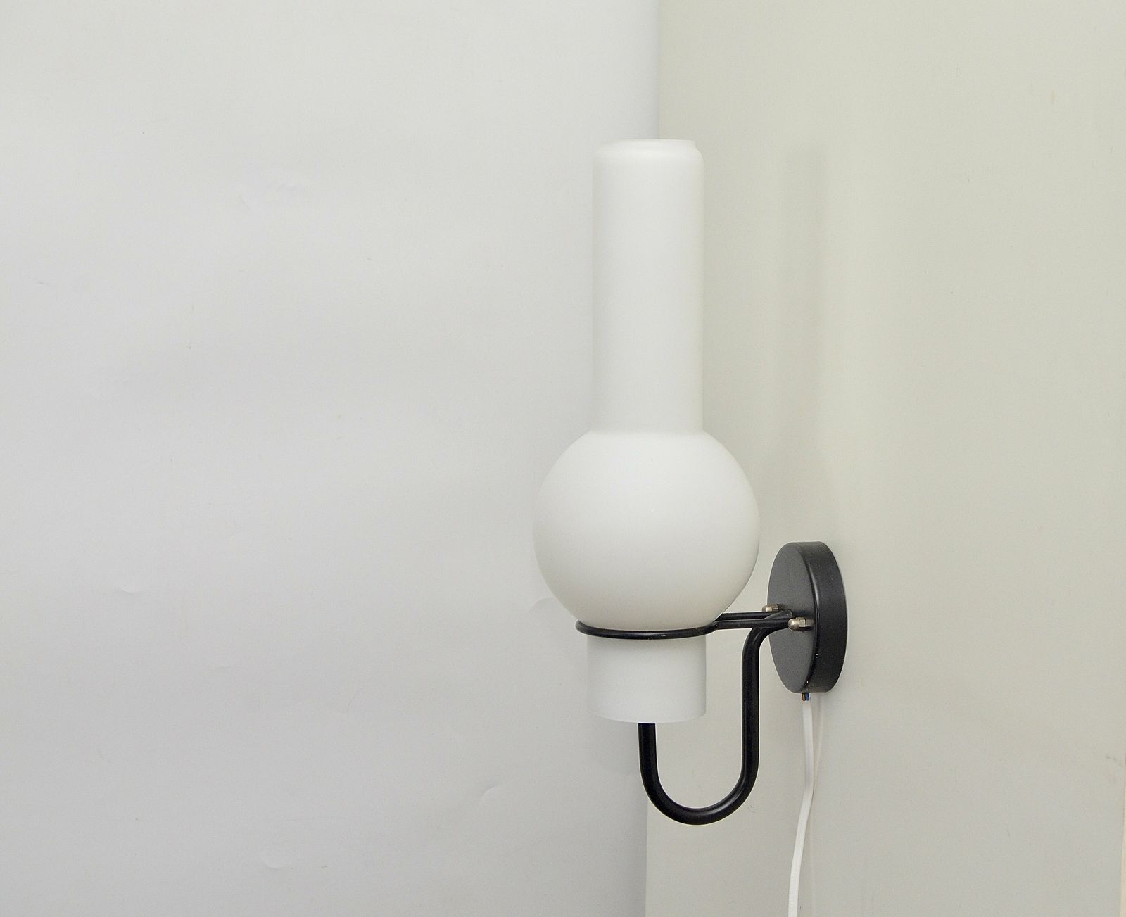 Rare Minimalist Midcentury Lucifero Quinquet Wall Lamp By Raak Amsterdam Modelnumber C 1664, Dutch Design 1960s photo furniture