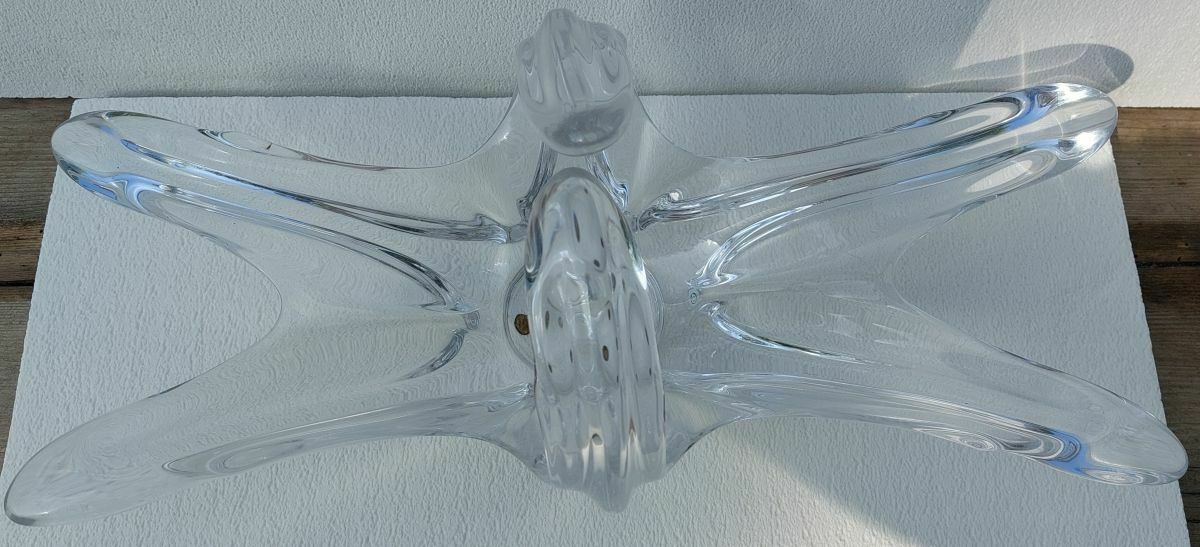 Valves Crystal Centerpiece