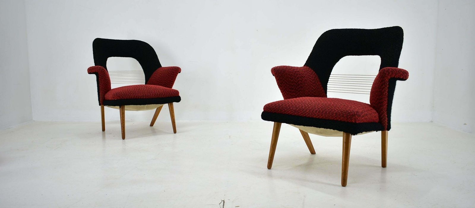 photo vinterior Midcentury Armchairs Designed By Miroslav Navrátil, 1969s
