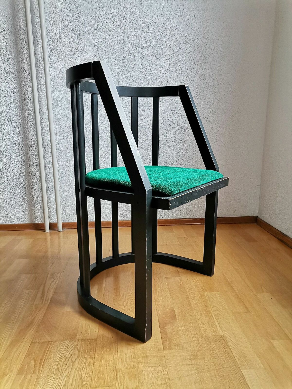 Set Of 3 Mid Century Modern Barrel Dining Chairs / Josef Hoffman Style Barrel Back Chair / 60s Yugoslavia photo vinterior