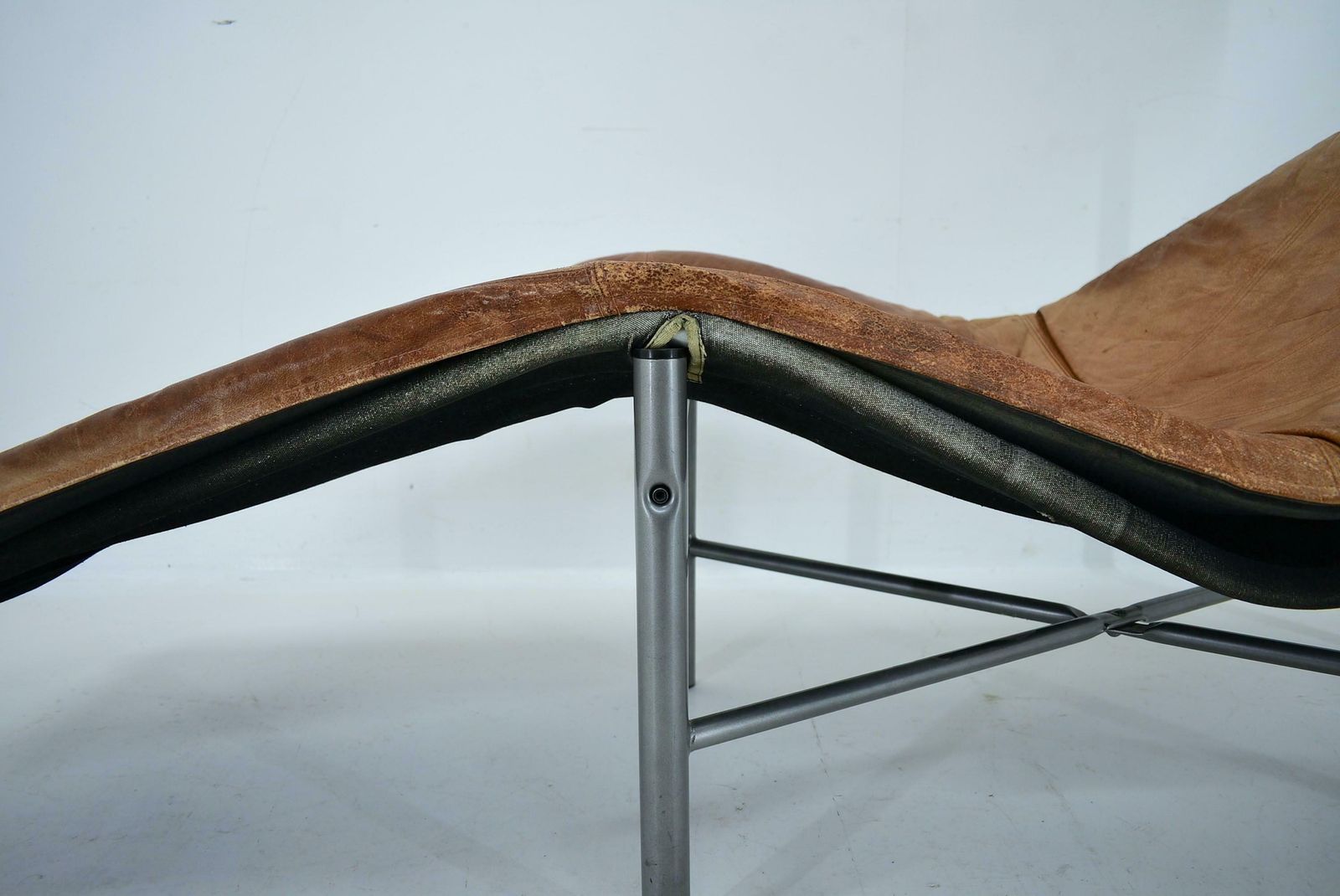1602.0 Vintage Cognac Leather Chaise Longue By Tord Bjorklund Sweden, 1970 photo