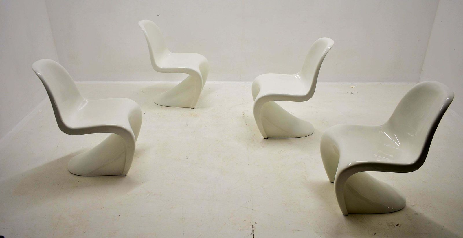 Panton S, Chairs Vitra By Verner Panton For Herman Miller 1965s photo vintage