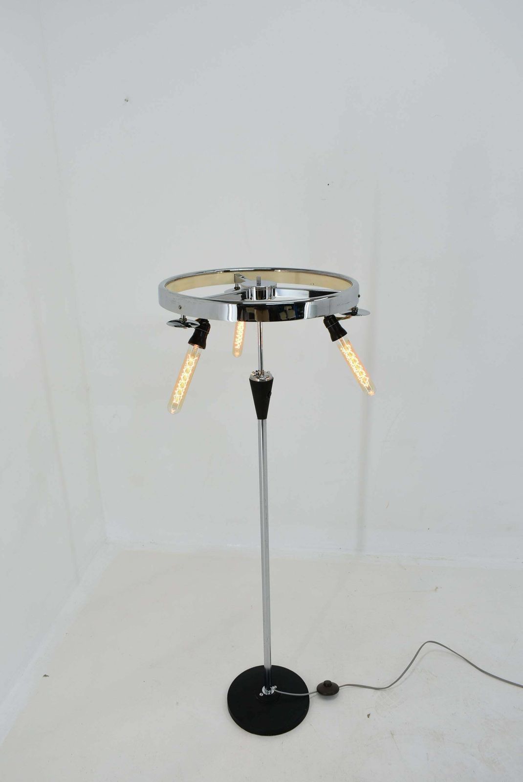 1006.0 1960s Very Rare Floor Lamp By Zukov photo