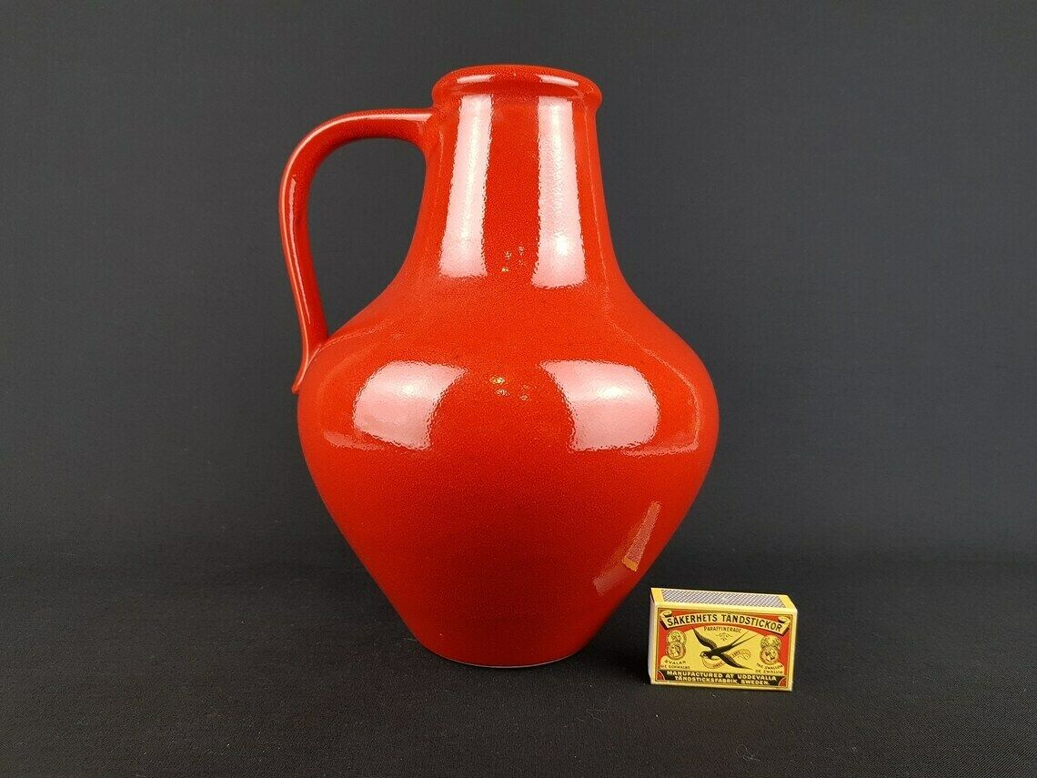Vintage Dumler Und Breiden Handled Red Vase 315 25 West German Pottery 1970s photo furniture
