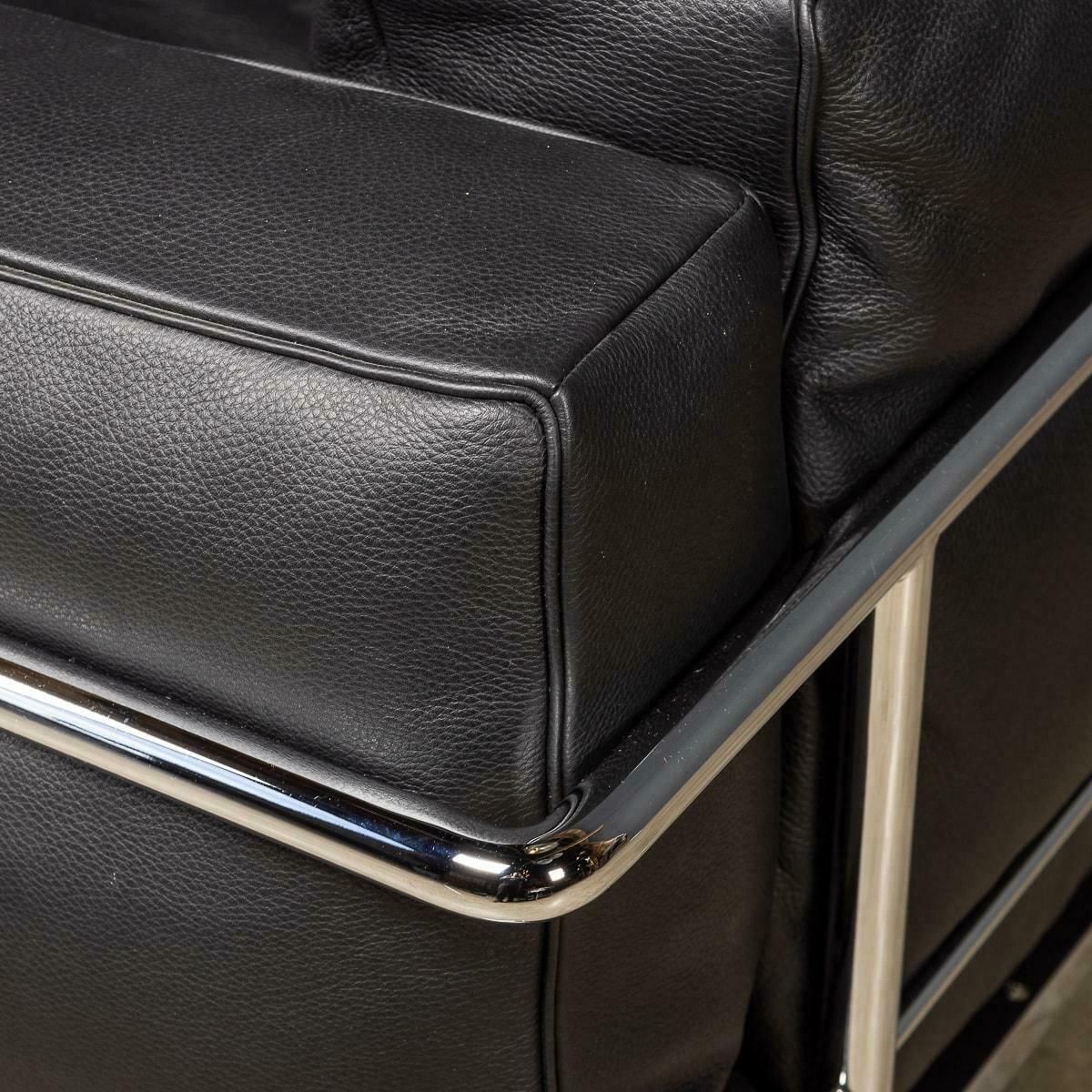 photo vinterior 3 Fauteuil Grand Confort, Grand Modèle, Deux Places Cassina Sofa. Le Corbusier