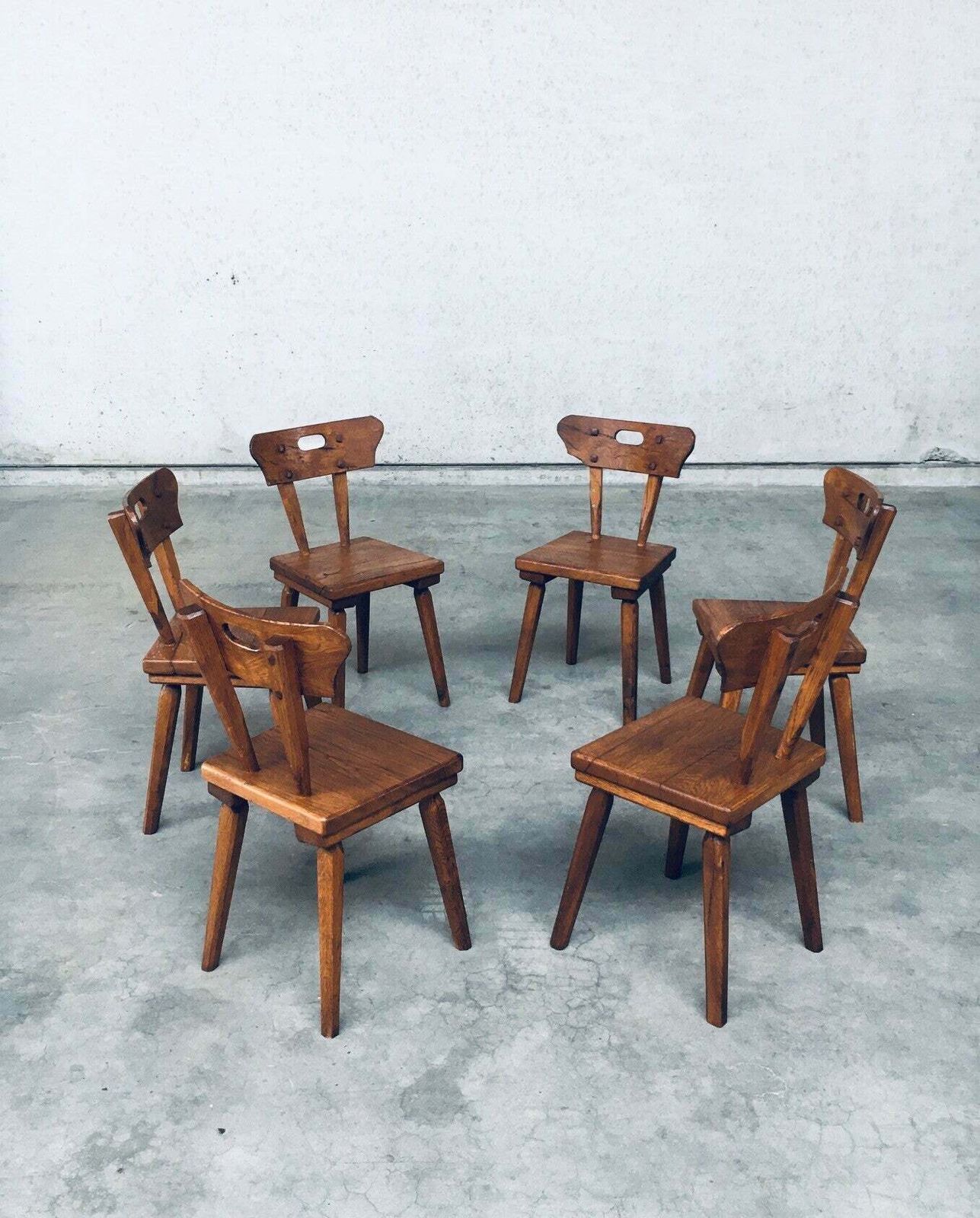 Handgemaakt Volkskunst Rustiek Eiken Eetkamerstoelen Set, Frankrijk, Ca. Jaren 1940 photo buy