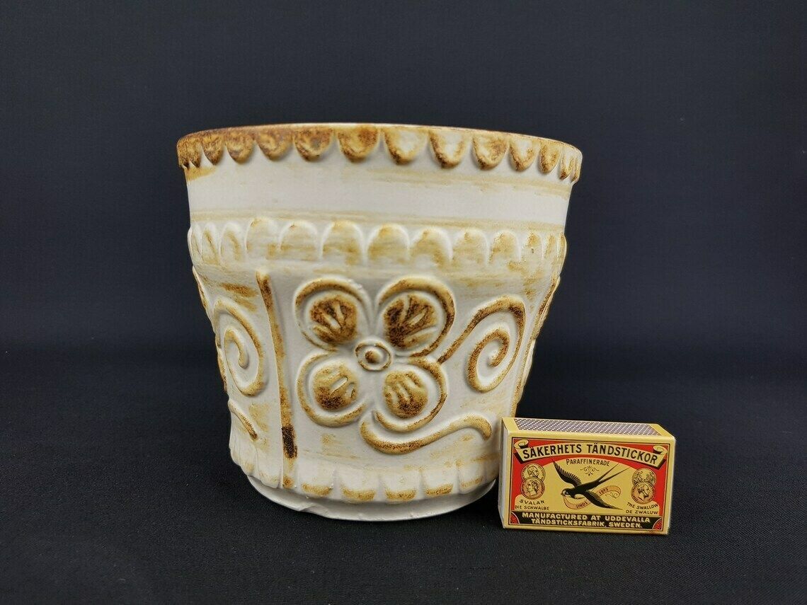 Vintage Ubelacker (ü Keramik) Beige Planter Flower Pot 224 15 West German Pottery photo furniture