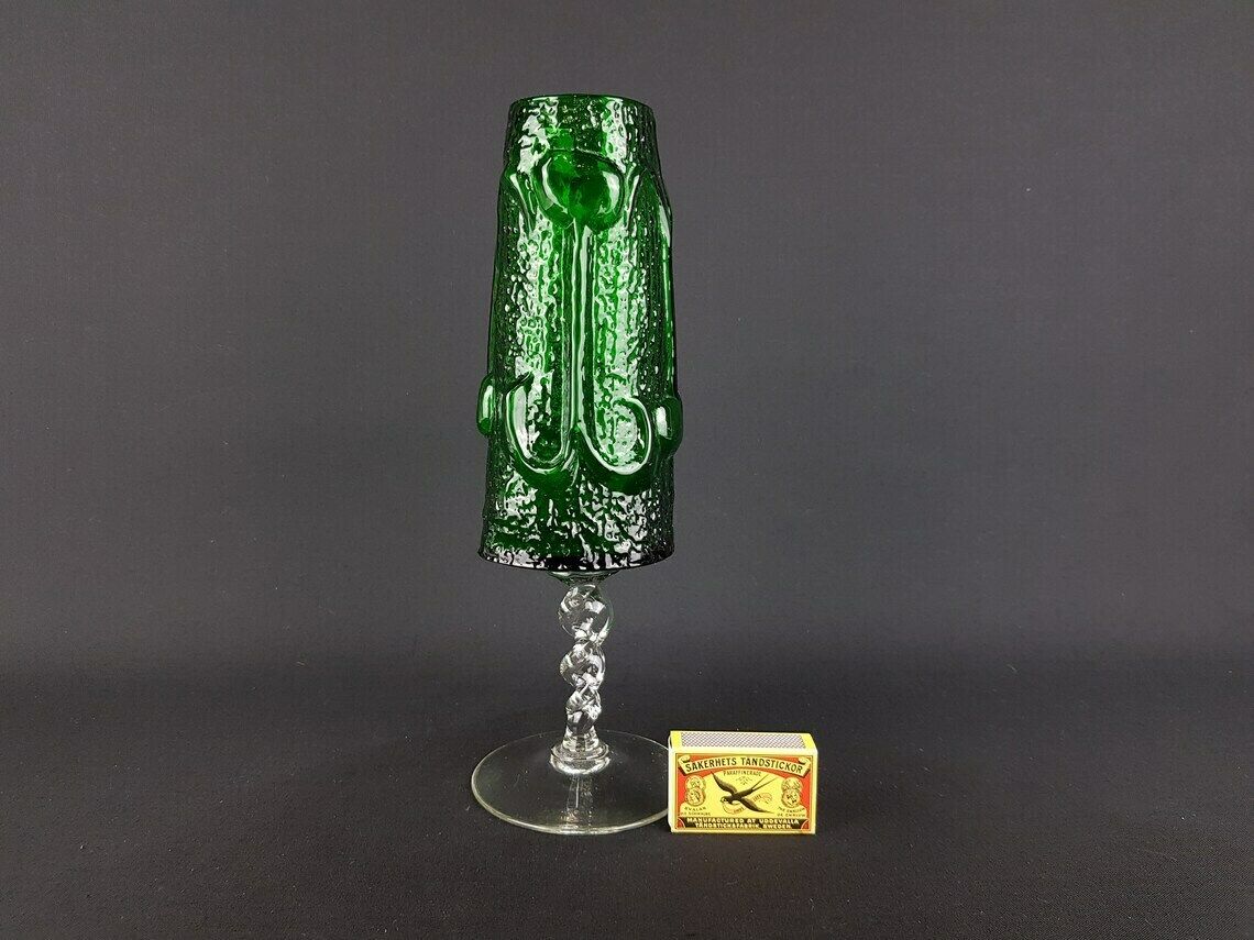 Vintage Stelvia Emerald Green Textured Glass Twist Stem Vase Chalice Antiqua Range By Wayne Husted 1960s Italy Empoli photo furniture