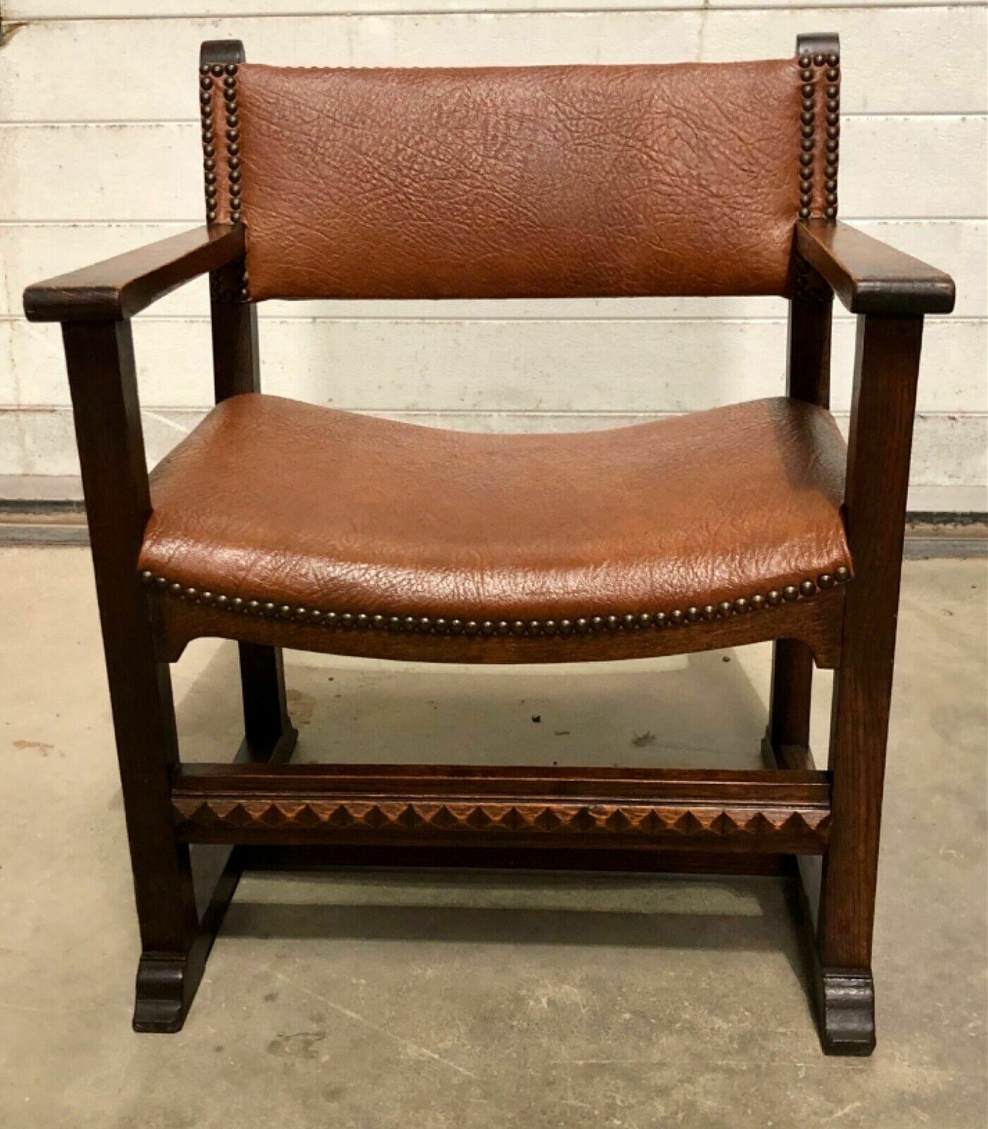 Handsome Arts And Crafts Oak Nursing Chair / Childs Chair photo vintage