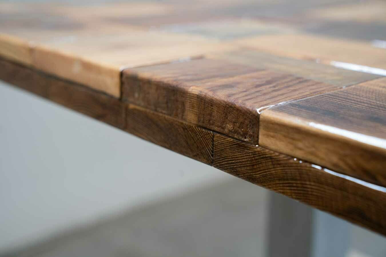 305.0 Table Artisanale Produite Par Maxvintage Sas photo