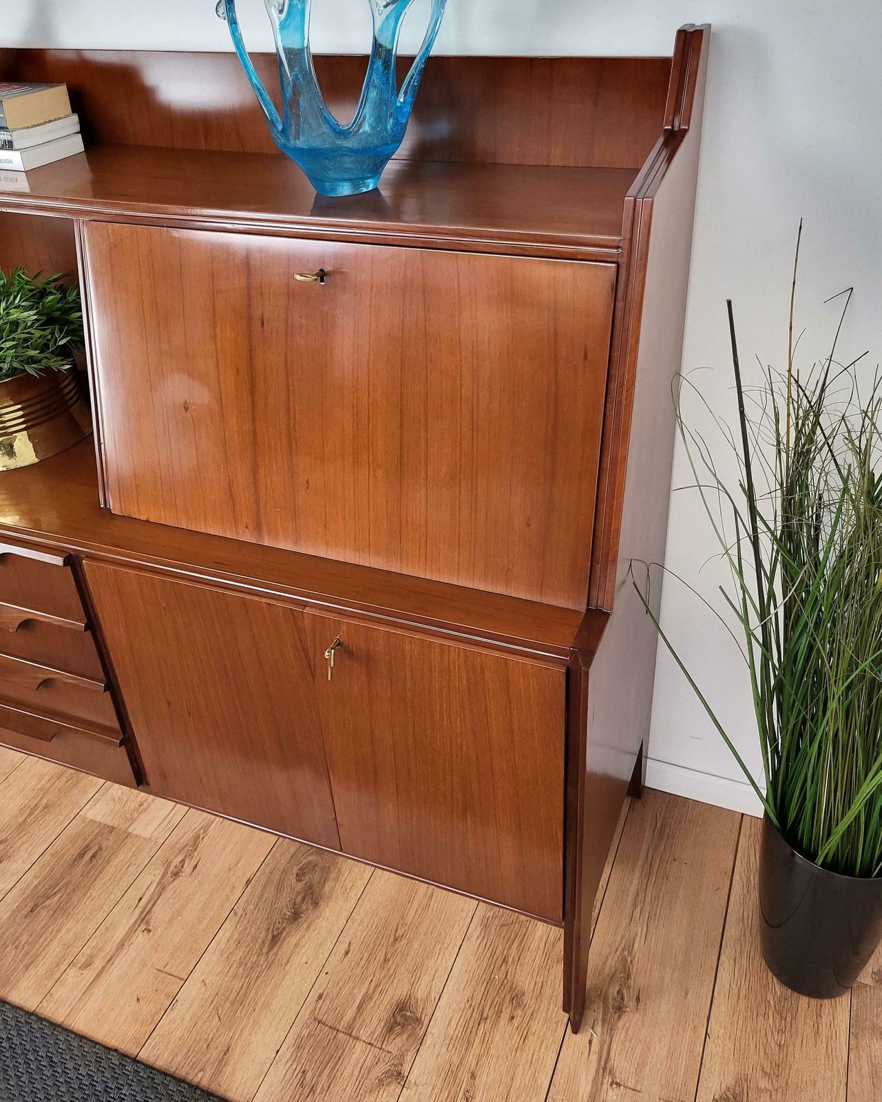 1960s Italian Art Deco Mid Century Walnut Wood Credenza Sideboard Bar Cabinet photo 2197.0