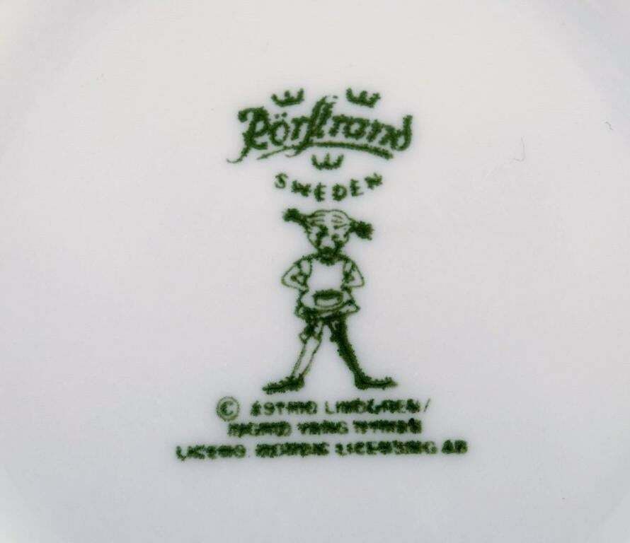 Rörstrand, Four Cups And A Plate In Porcelain With Pippi Longstocking Motifs photo vintage
