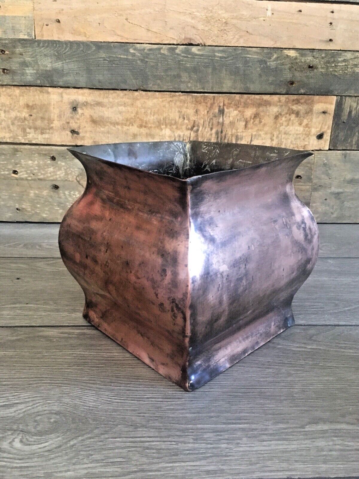 photo furniture Antique Arts & Crafts / Art Nouveau Country House Solid Copper Planter Plant Pot