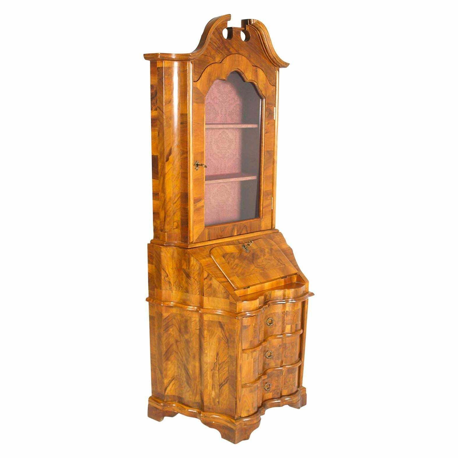 Early 20th Century Trumeau Bureau In Ferrara Walnut Briar , From Bovolone Italy