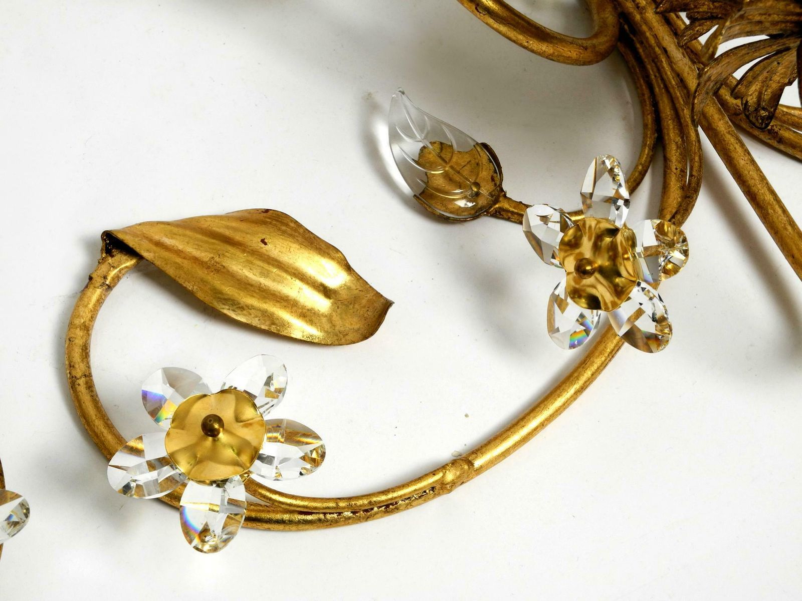 Pair Of Elegant Gold Plated Italian 1980's Floral Regency Murano Glass Sconces photo buy