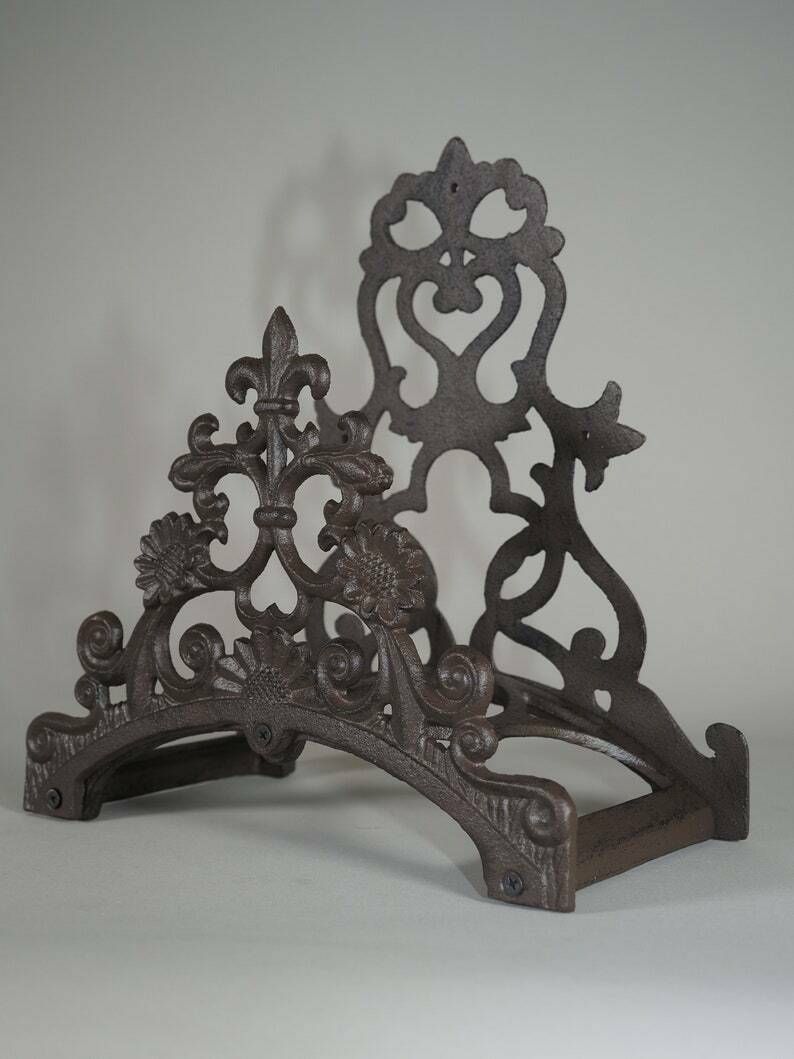 Garden Hose Holder Wall Mounted Lily Cast Iron Wall Mounted Antique Style Hose Holder photo Art