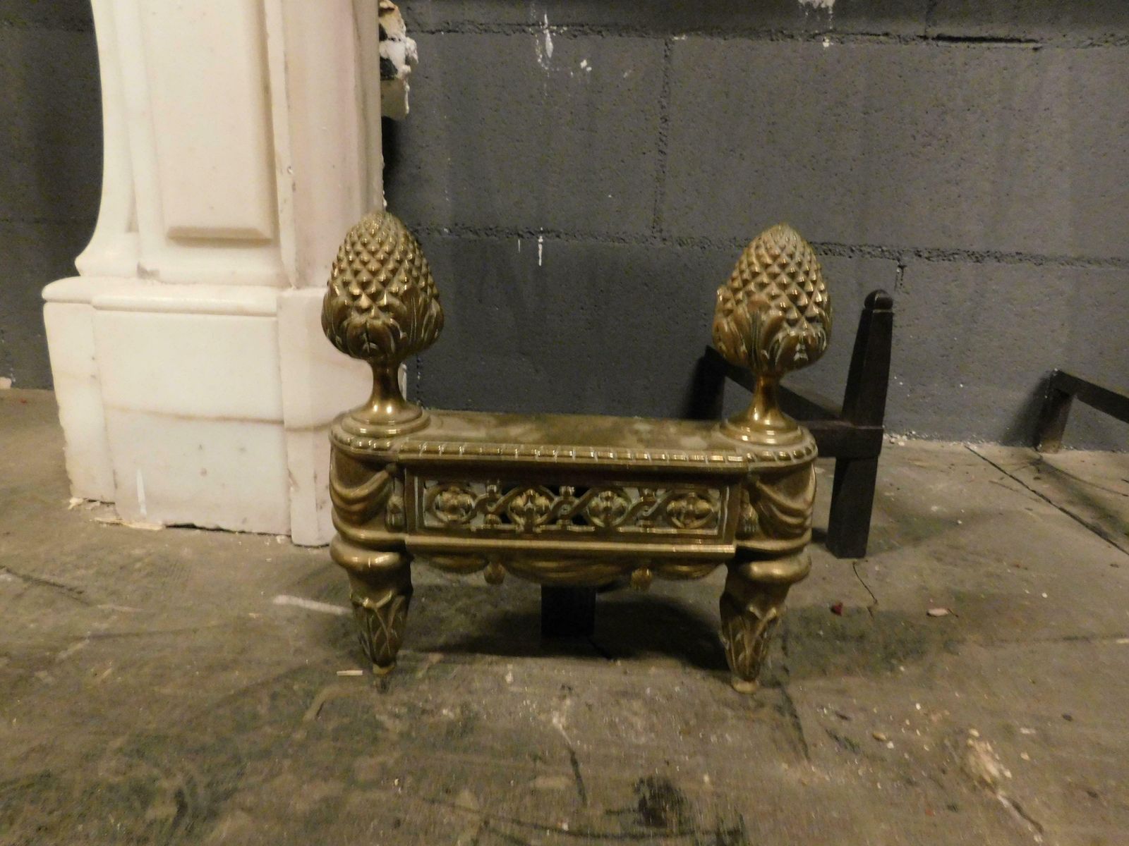 Pair Of Antique Fire Dogs In Gilded Bronze Richly Decorated With Pine Cones, '800 photo vinterior